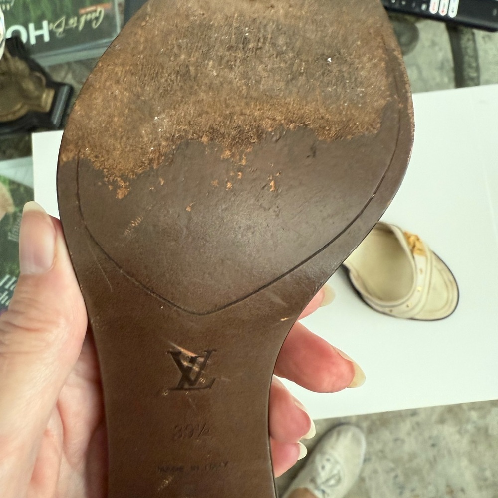 Louis Vuitton Black and Cream Mules - Picture 5 of 7